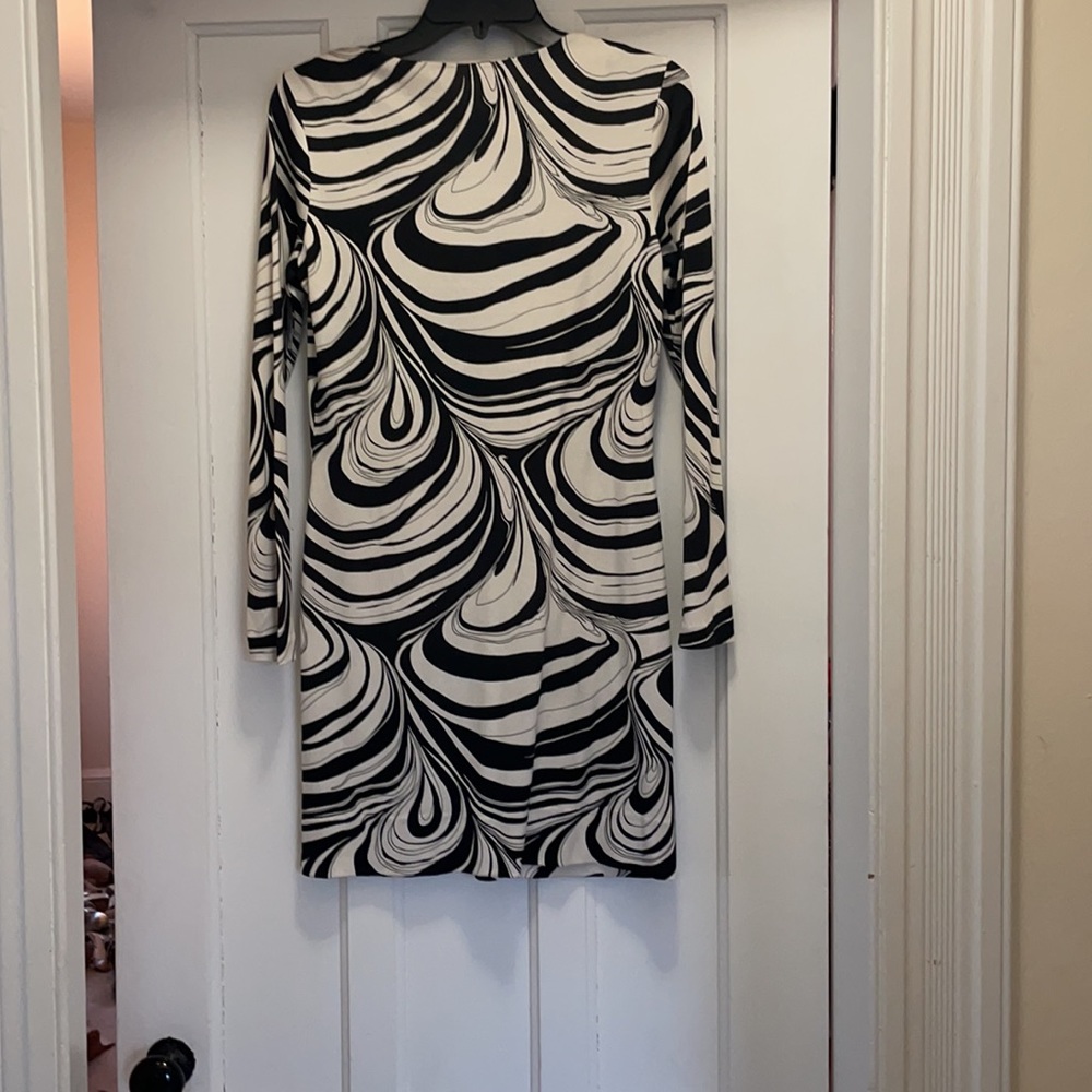 NWOT DVF silk dress - Picture 2 of 5